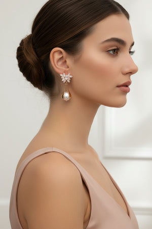 Elegant close-up of the Pearl Aura Luxe jewelry piece by Azvera Studio, showcasing its lustrous pearls and intricate design.